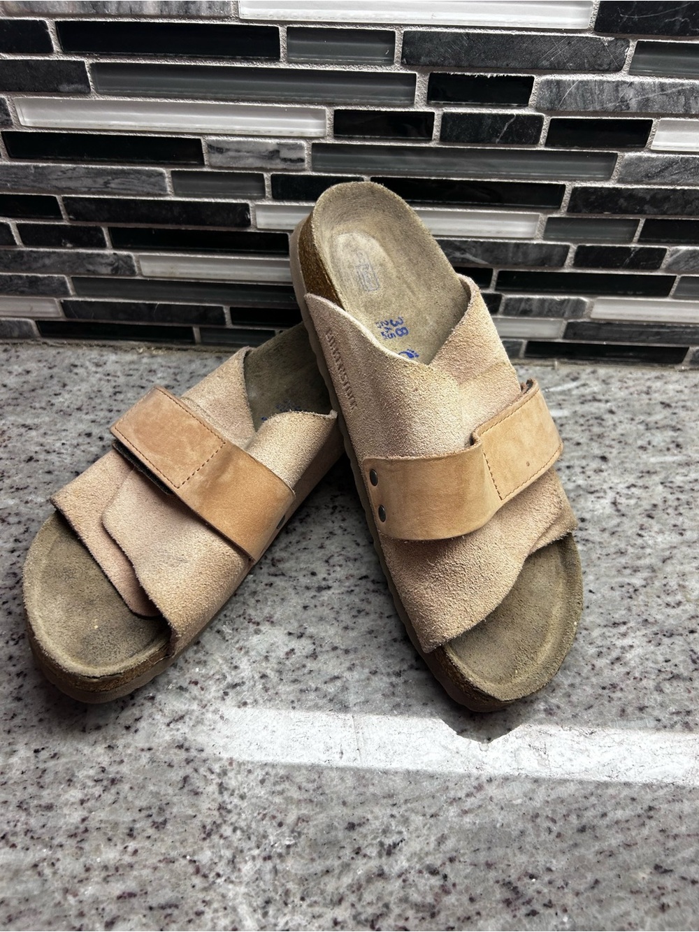 Birkenstock Kyoto Beige Suede leather Slide Sandals w/Adj Strap wm size 7 mens 5